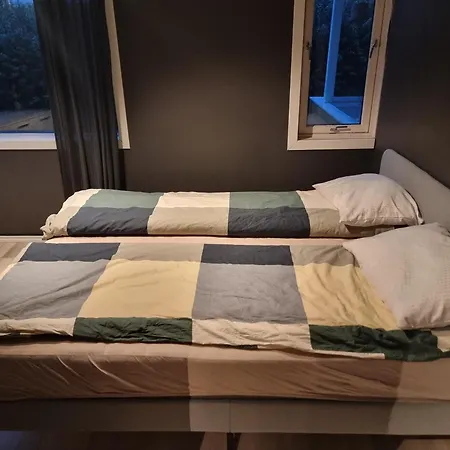Spacious And Central Apartment With A Private Garden, Free Parking And Ev Recharging Stavanger Exterior photo