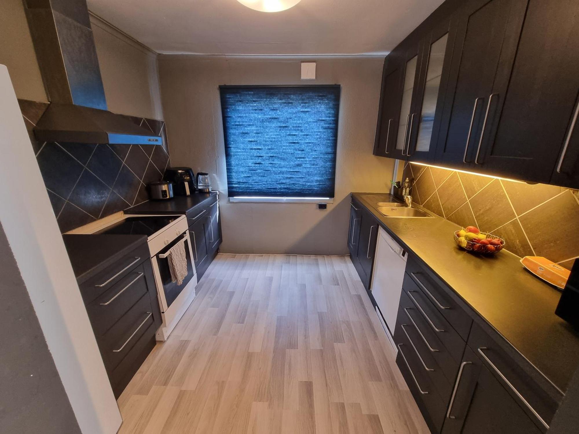 Spacious And With A Private Garden, Free Parking And Ev Recharging Apartment Stavanger